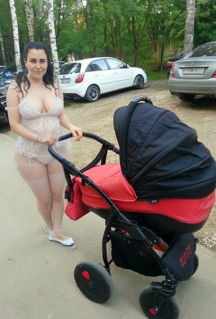 МОЛОДЫЕ МАМОЧКИ ЗАСВЕТ БЕЛЫХ ЧУЛКОВ 18+ С КОЛЯСКАМИ СЛИВ ВК