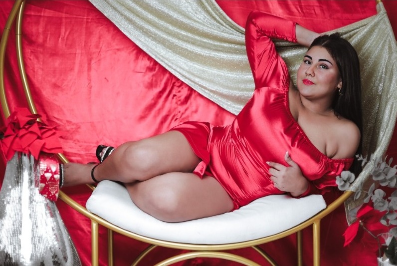 ЧАСТНОЕ ФОТОСЕСИЯ ФЕЙСБУК 18+ ИЛОНА СЛИВ